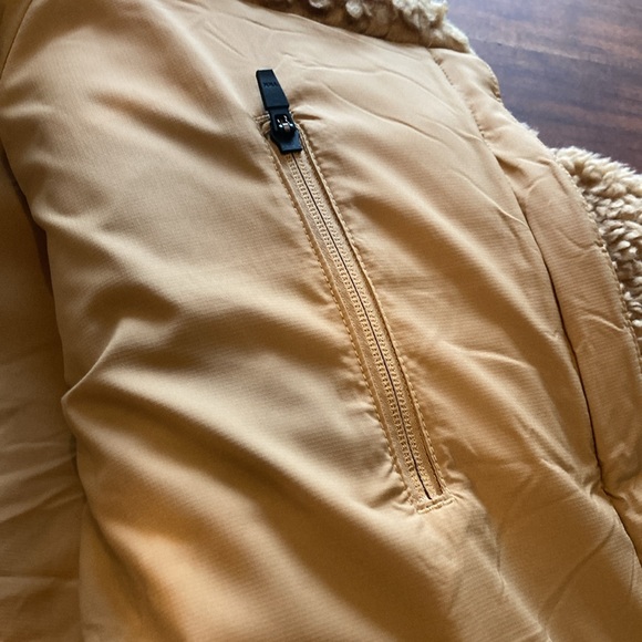 Patagonia Women’s Recycled High Pile Fleece Down Jacket - Picture 5 of 8